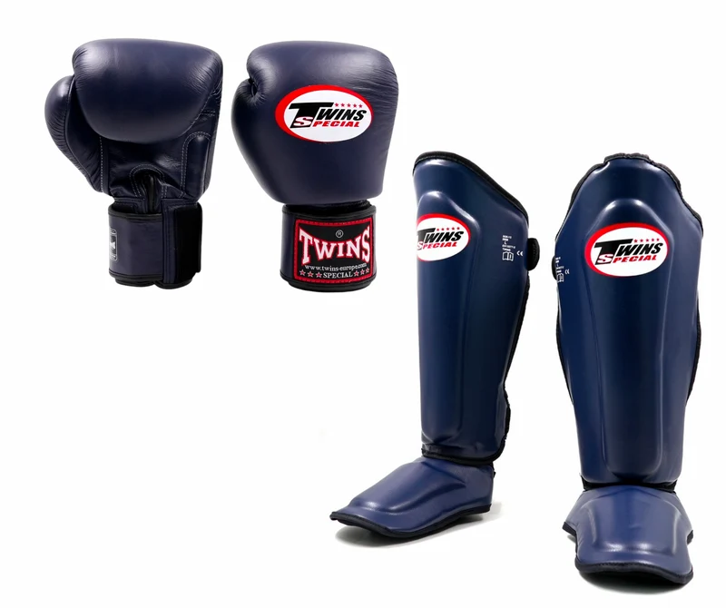 Twins Kickboks Set Bokshandschoen BGVL-3 Blauw en Scheenbeschermer SGL-7 Blauw