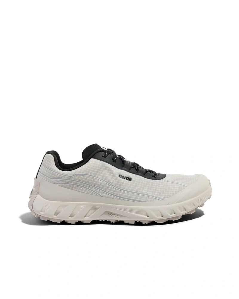 Norda 002 Cinder Trail Running Shoes