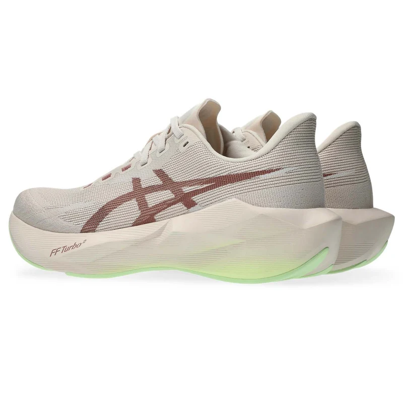 Novablast 6 hardloopschoenen